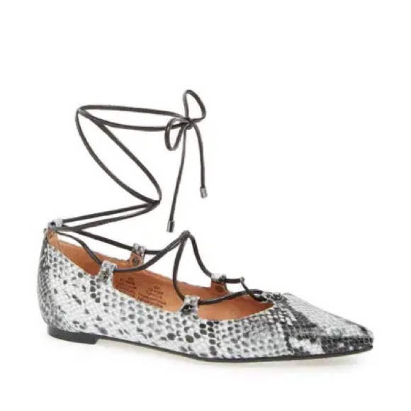 Halogen • Owen Pointy Toe Ghillie Flat - Picture 2 of 5